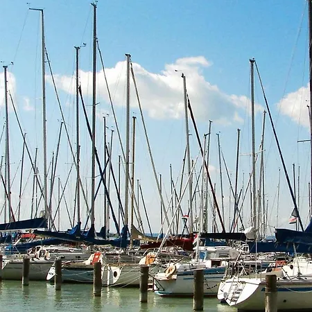 In Siofok-sosto - Balaton 45327 بيت للعطل *